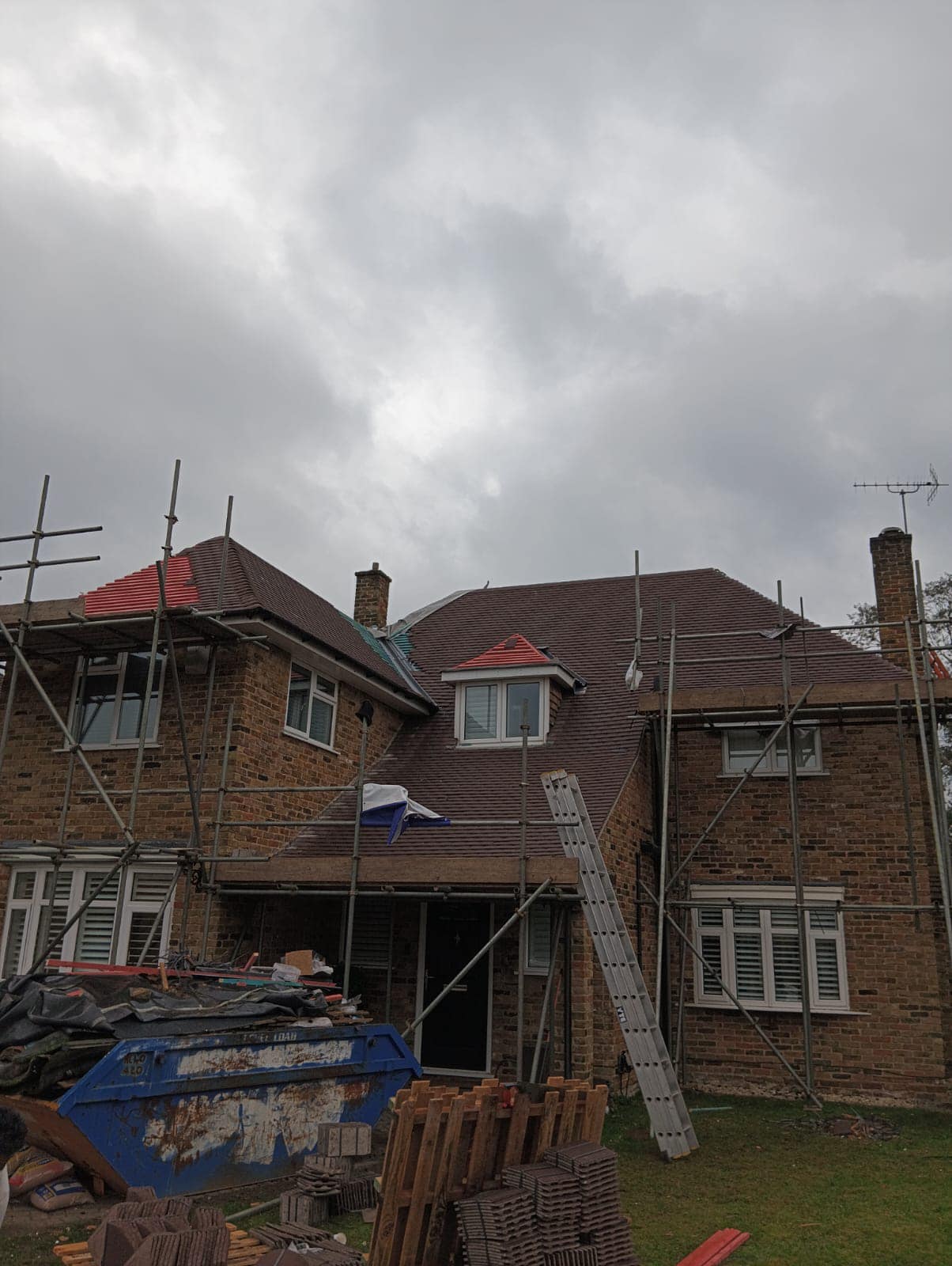 Commercial roof restoration in Canary Wharf