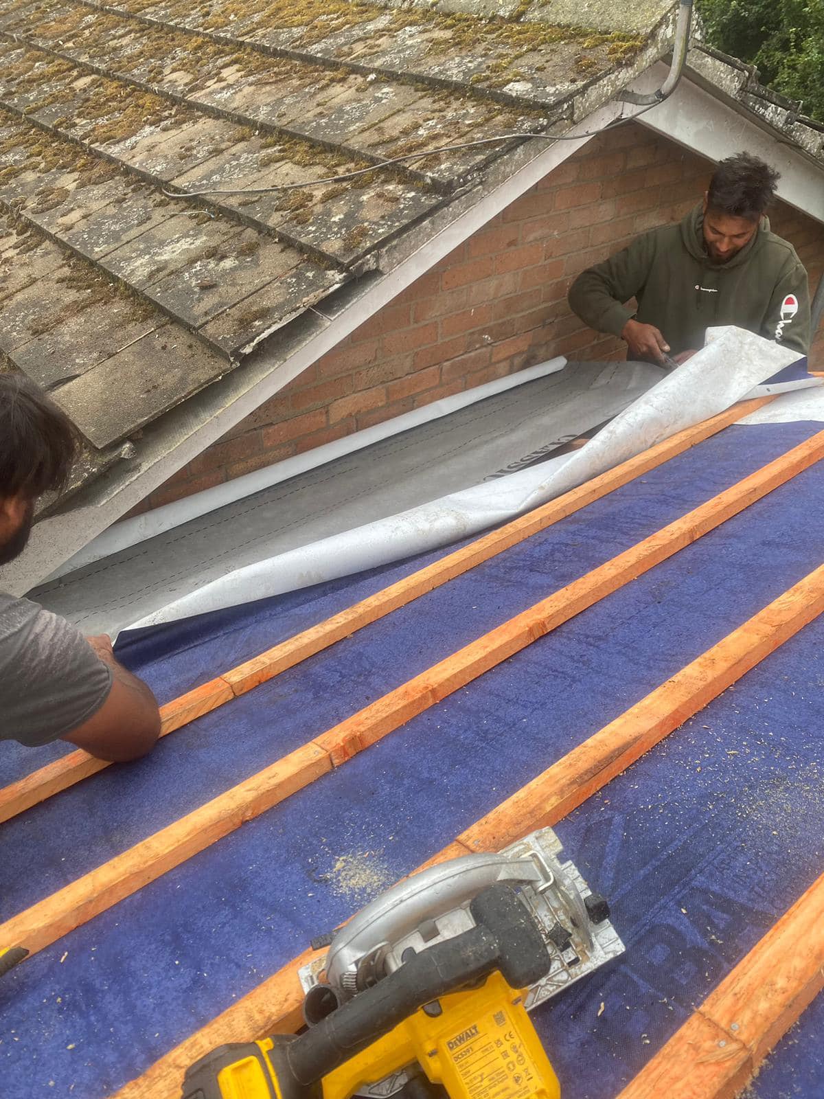 Commercial roof restoration in Canary Wharf