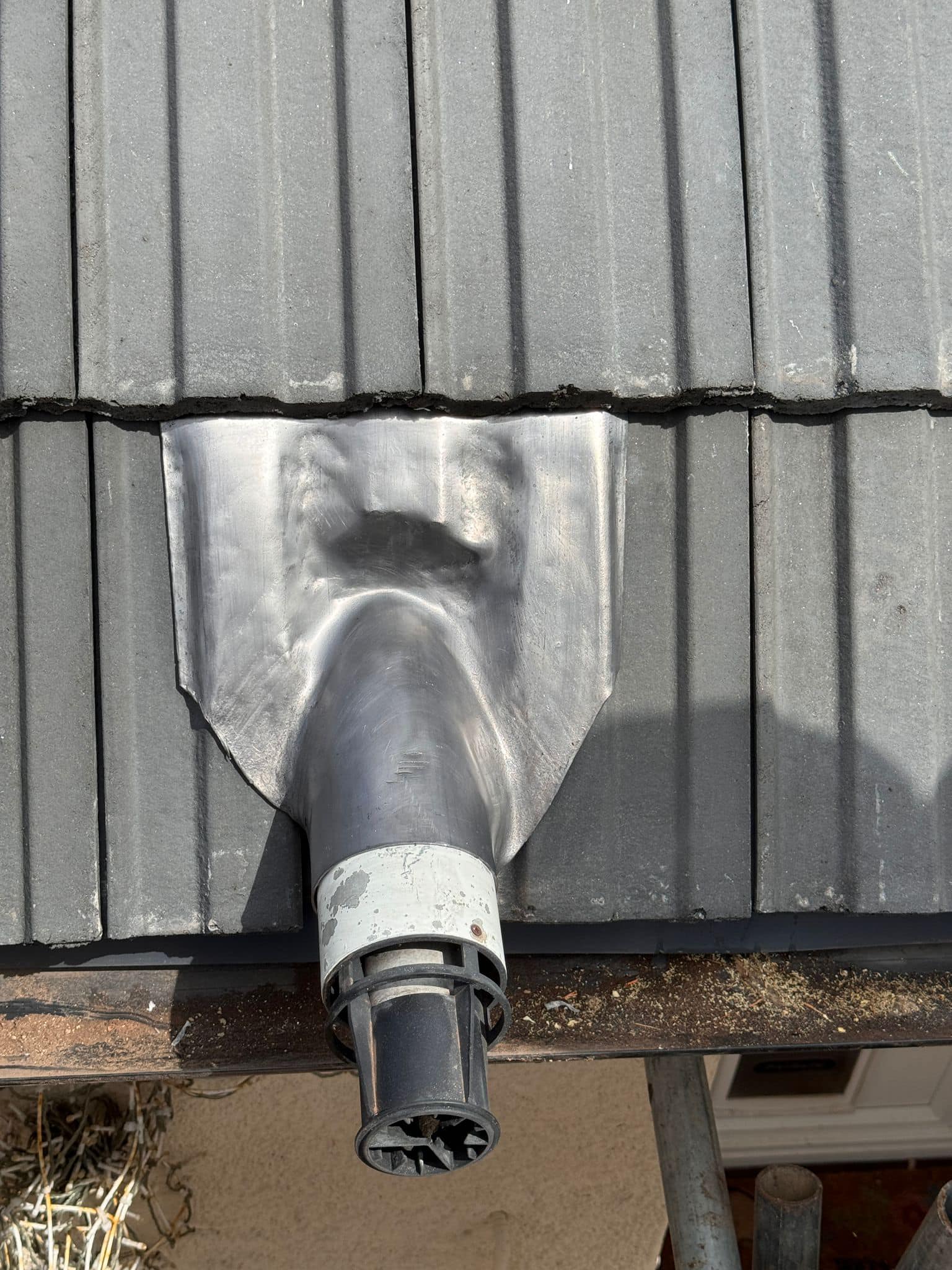 Commercial roof restoration in Canary Wharf