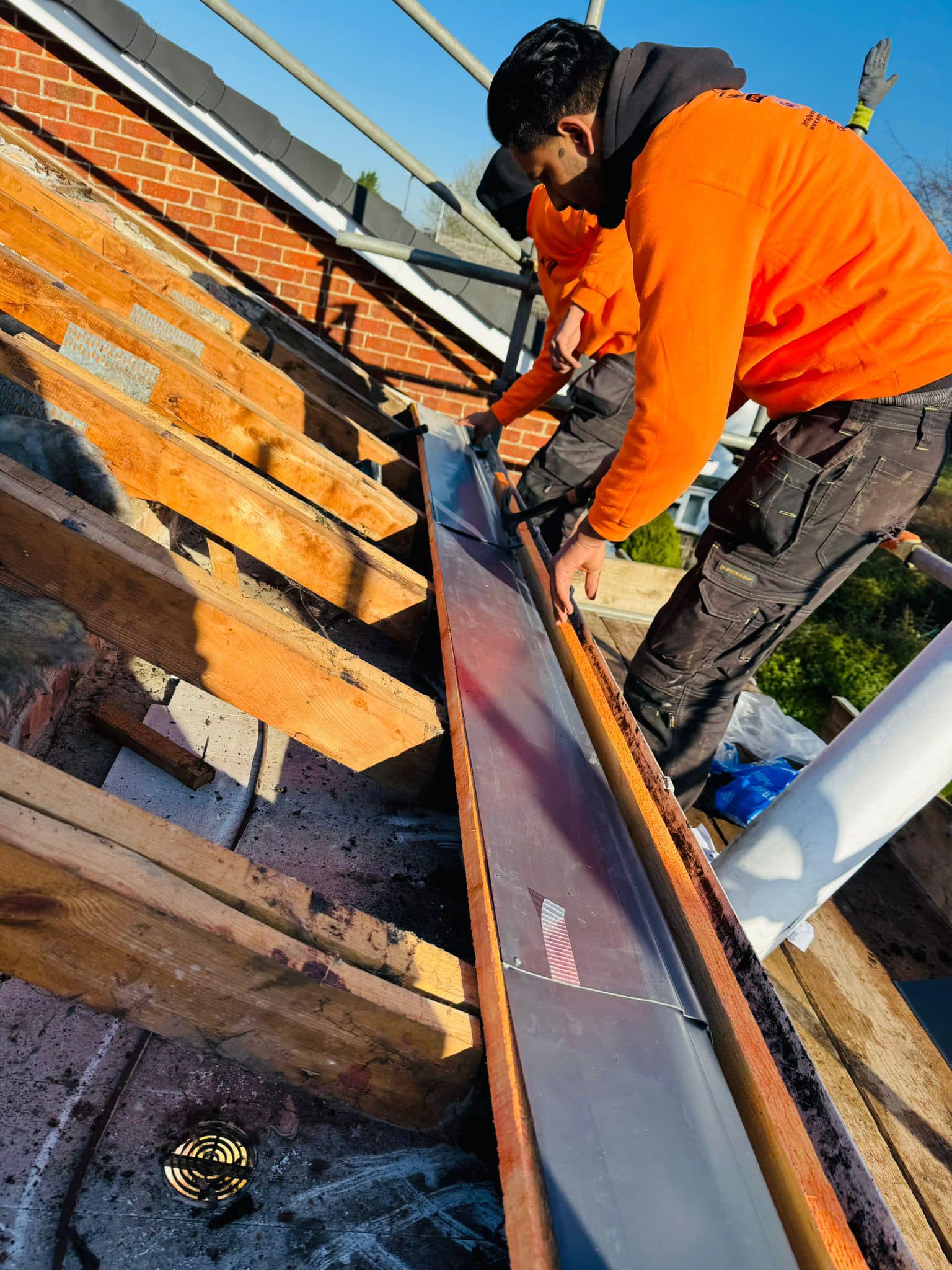 Emergency leak repair in Hackney