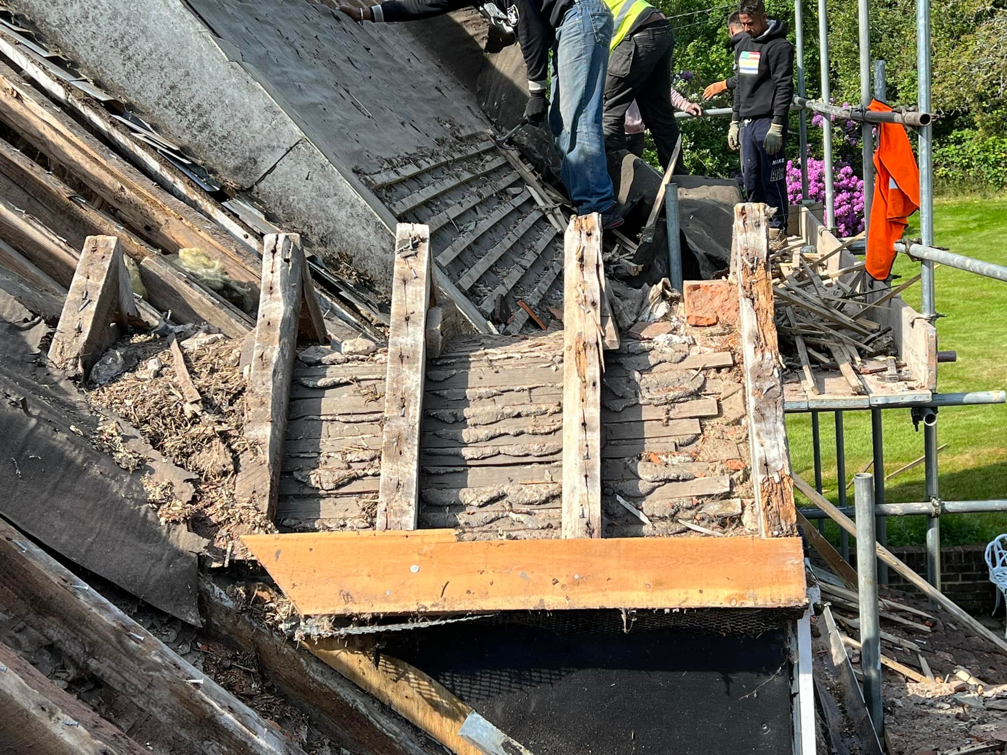 Emergency leak repair in Hackney