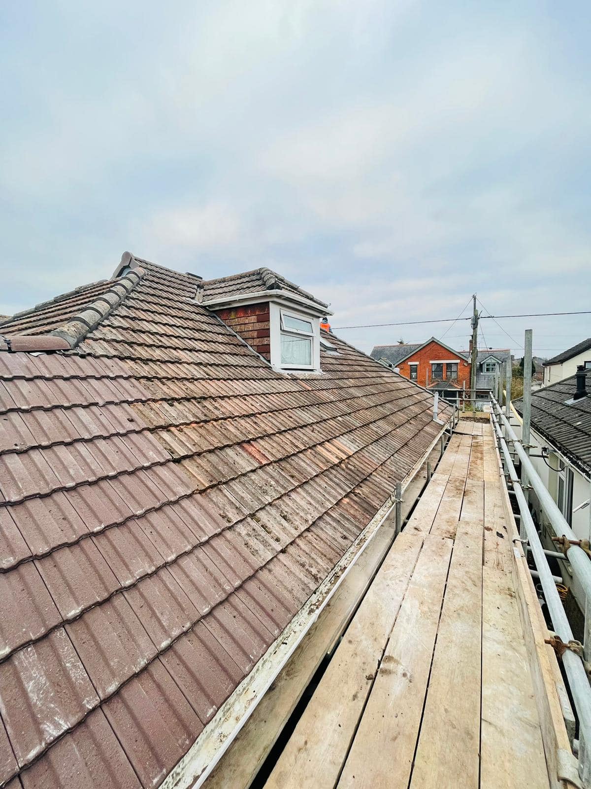 Commercial roof restoration in Canary Wharf
