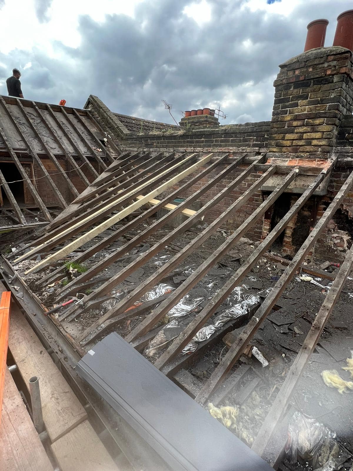 Commercial roof restoration in Canary Wharf