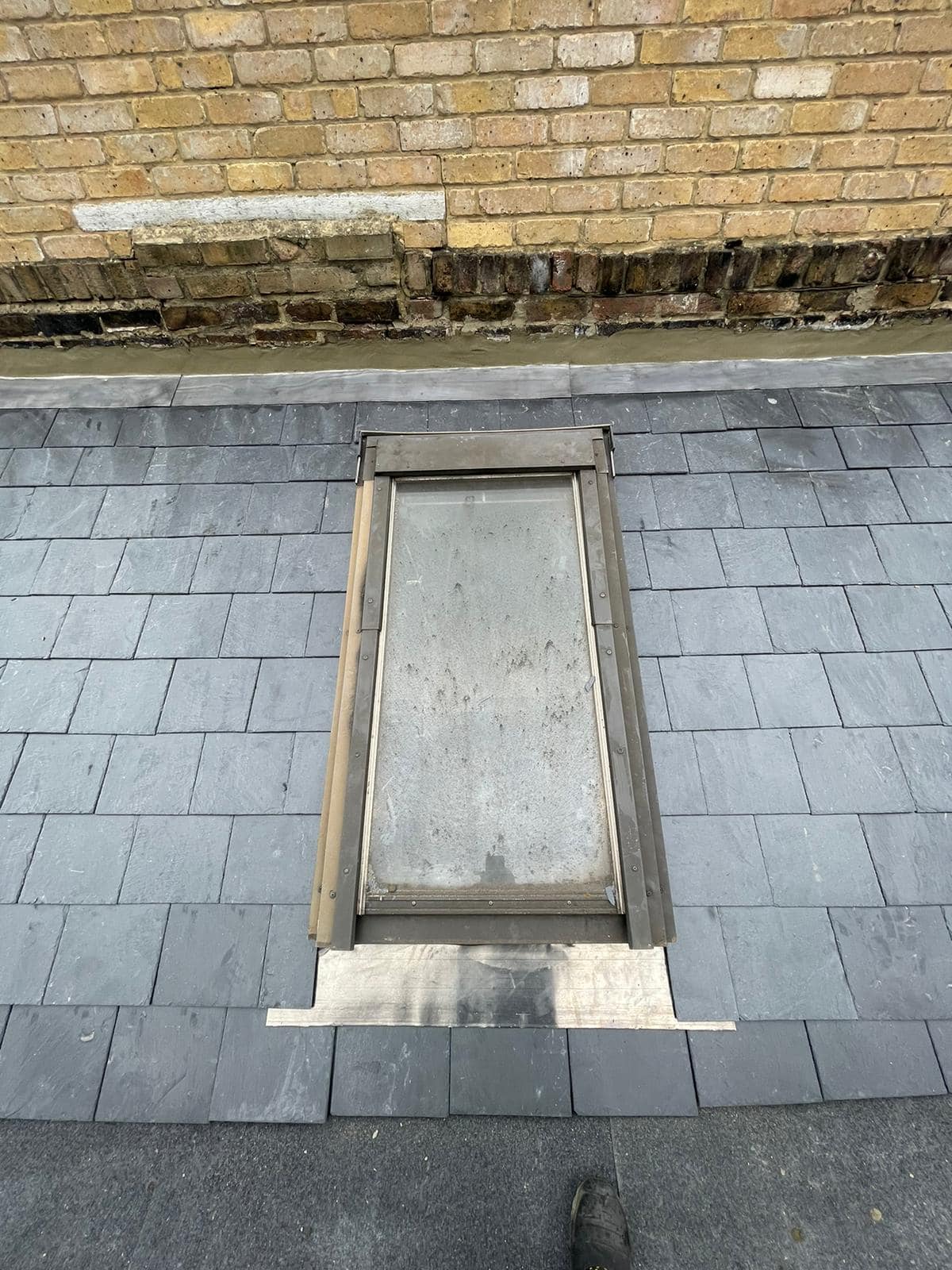 Storm damage repair in Battersea
