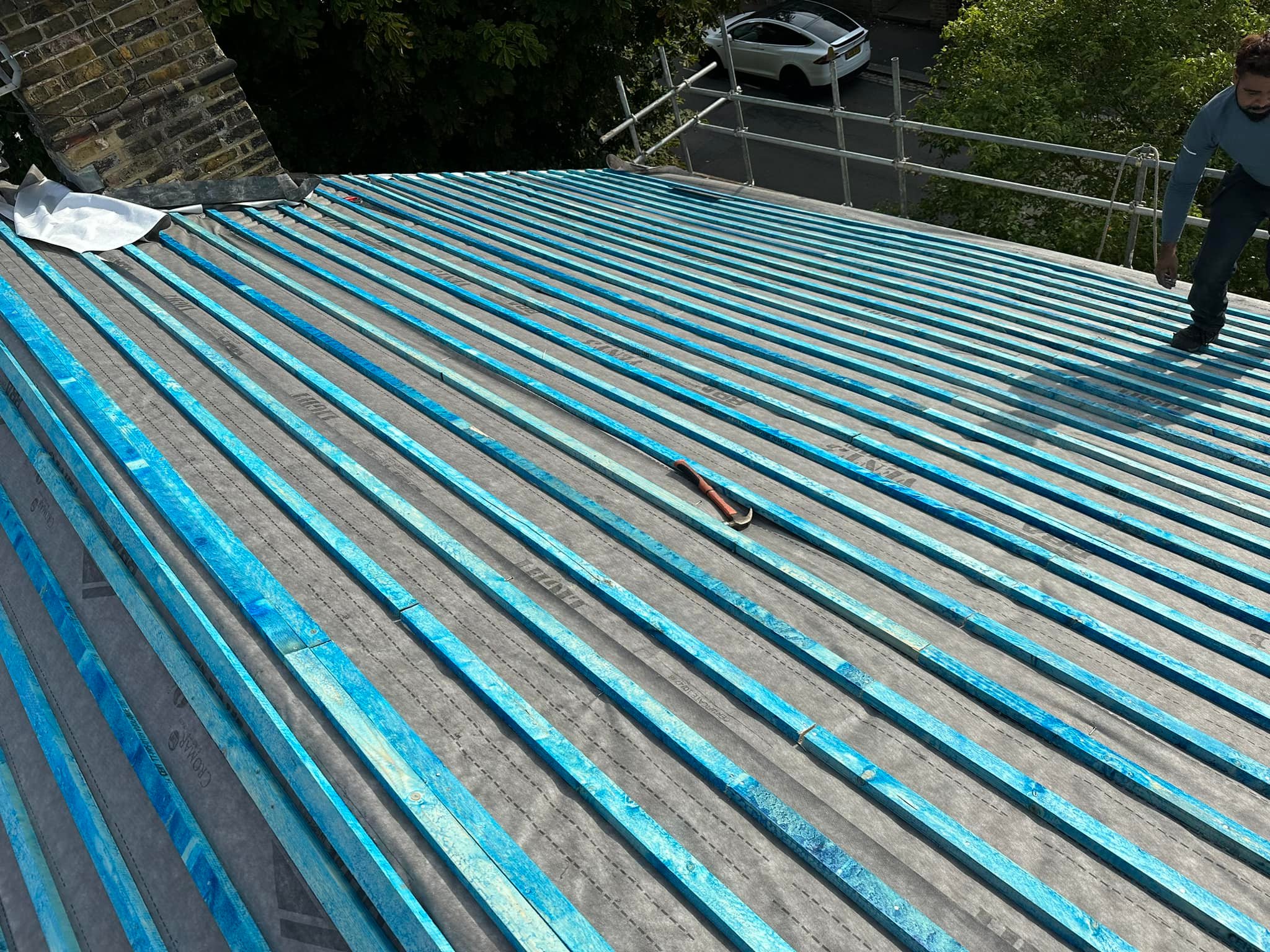 Commercial roof restoration in Canary Wharf