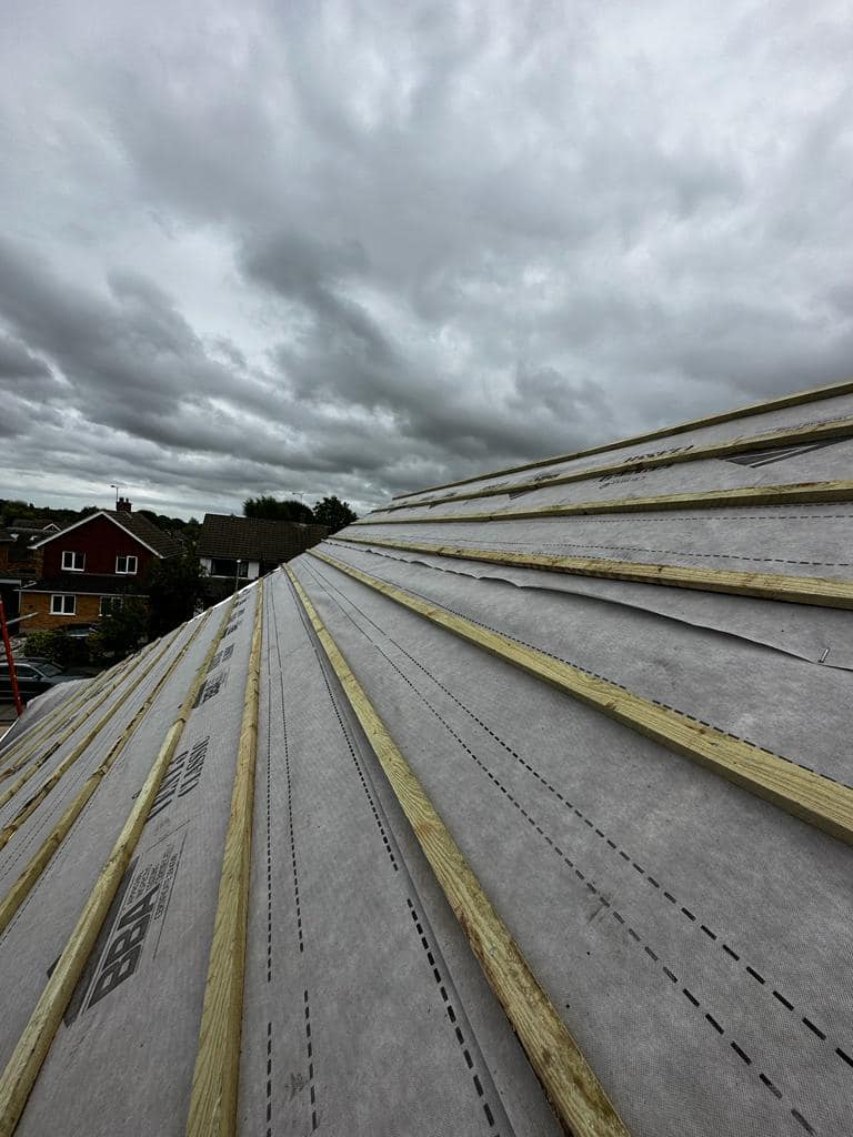 Commercial roof restoration in Canary Wharf