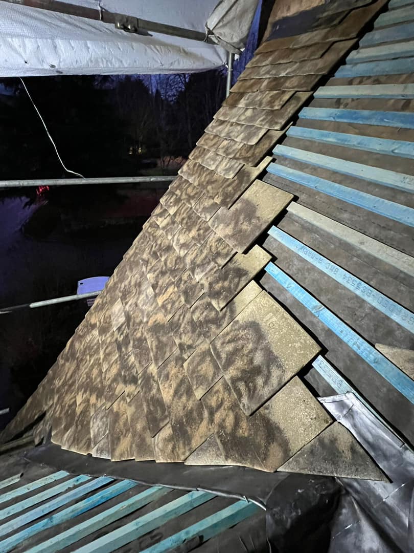 Commercial roof restoration in Canary Wharf