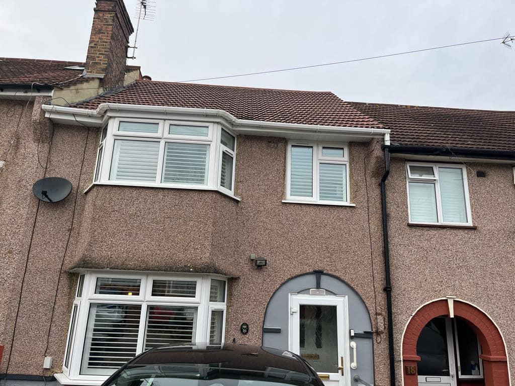 Emergency leak repair in Hackney