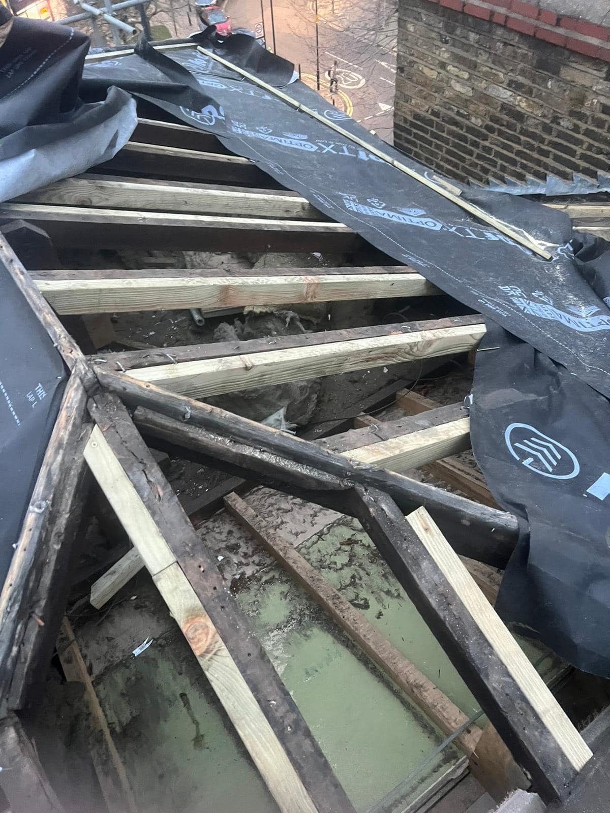 Flat roof coating in Brixton