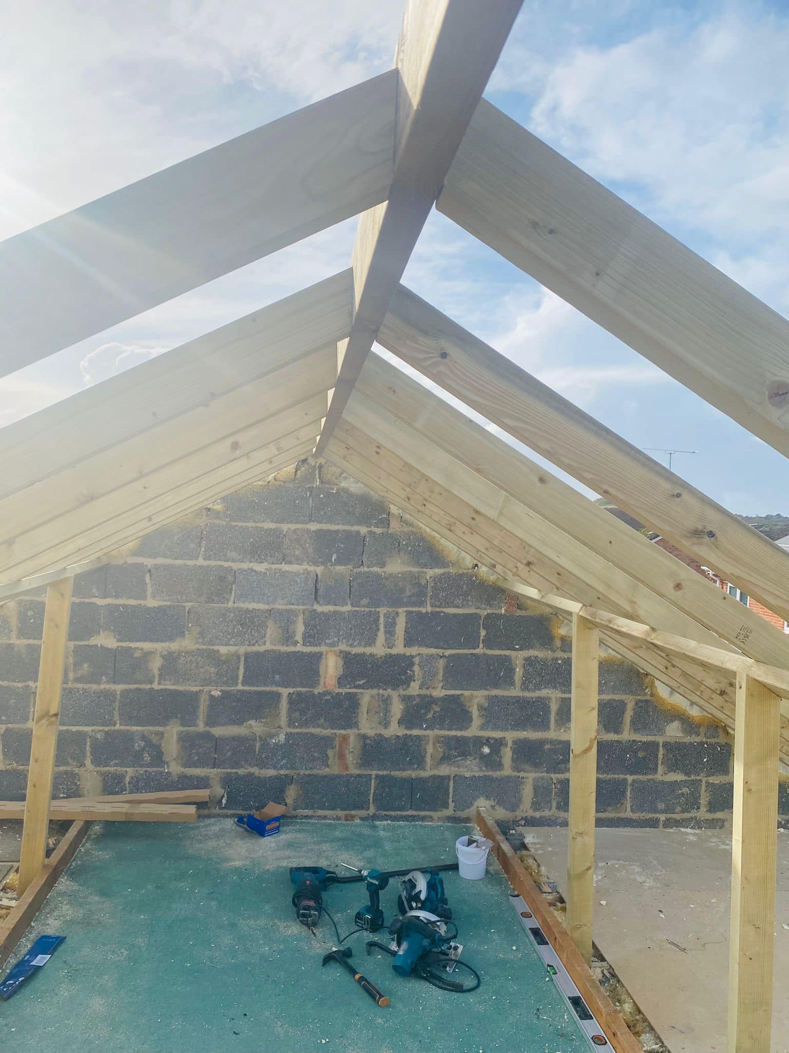 Tile replacement in Wembley