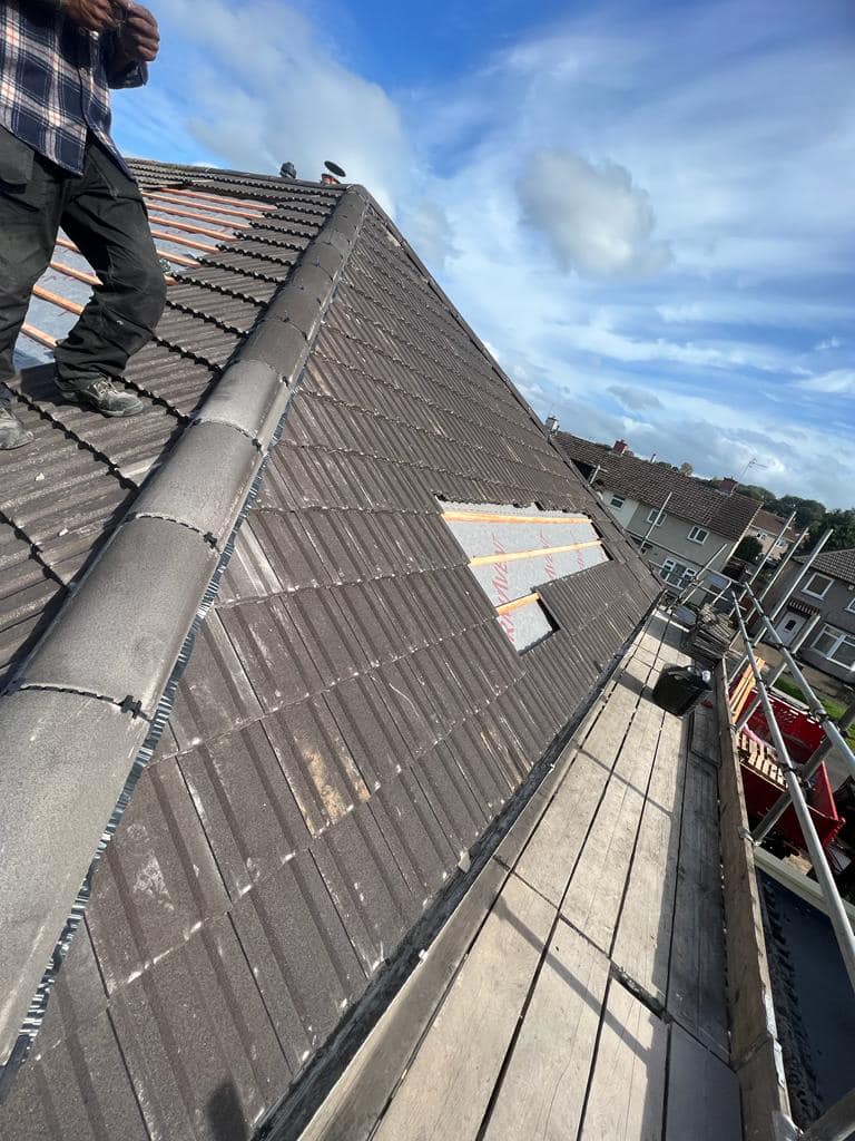 Commercial roof restoration in Canary Wharf