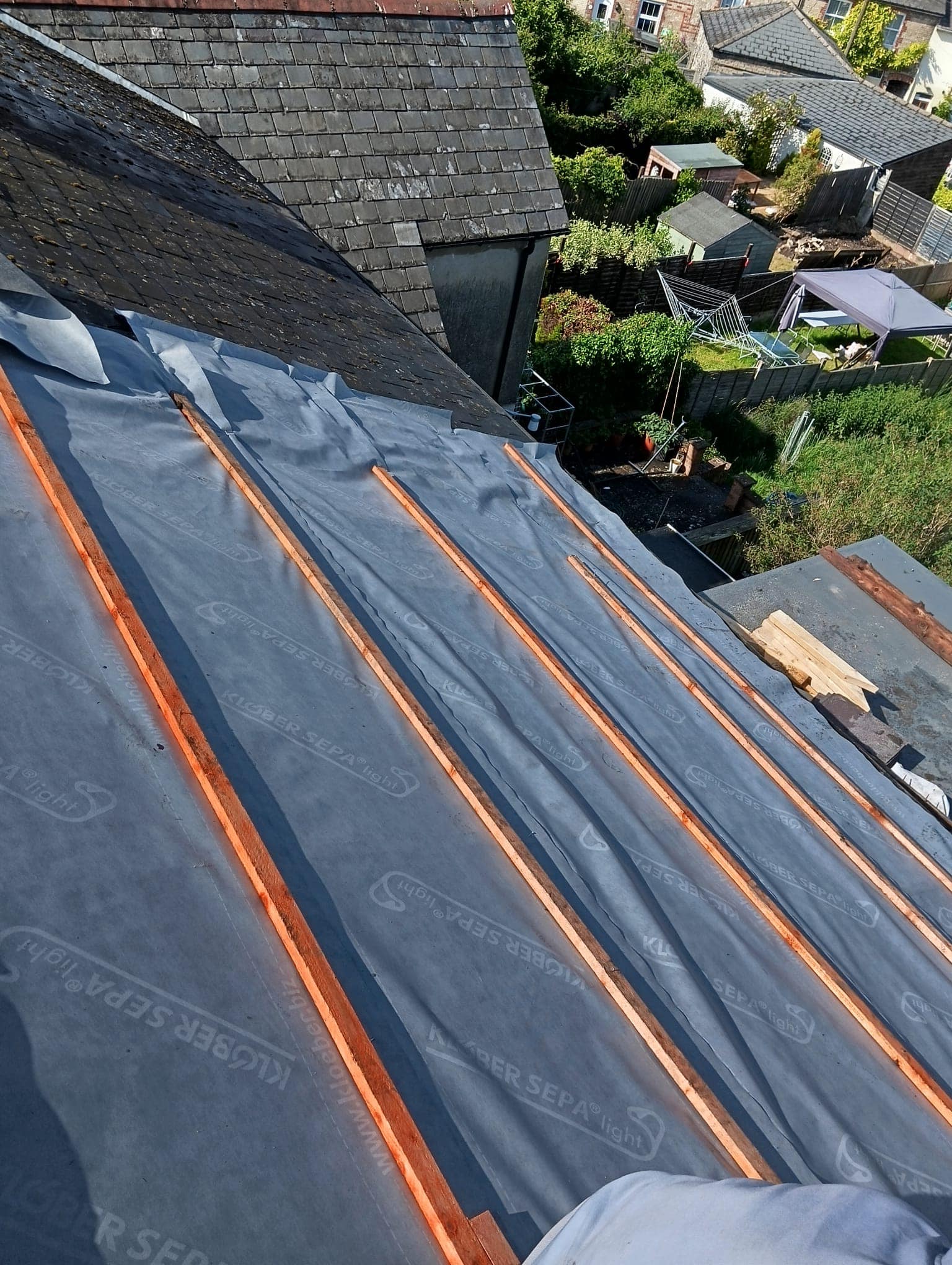 Commercial roof restoration in Canary Wharf