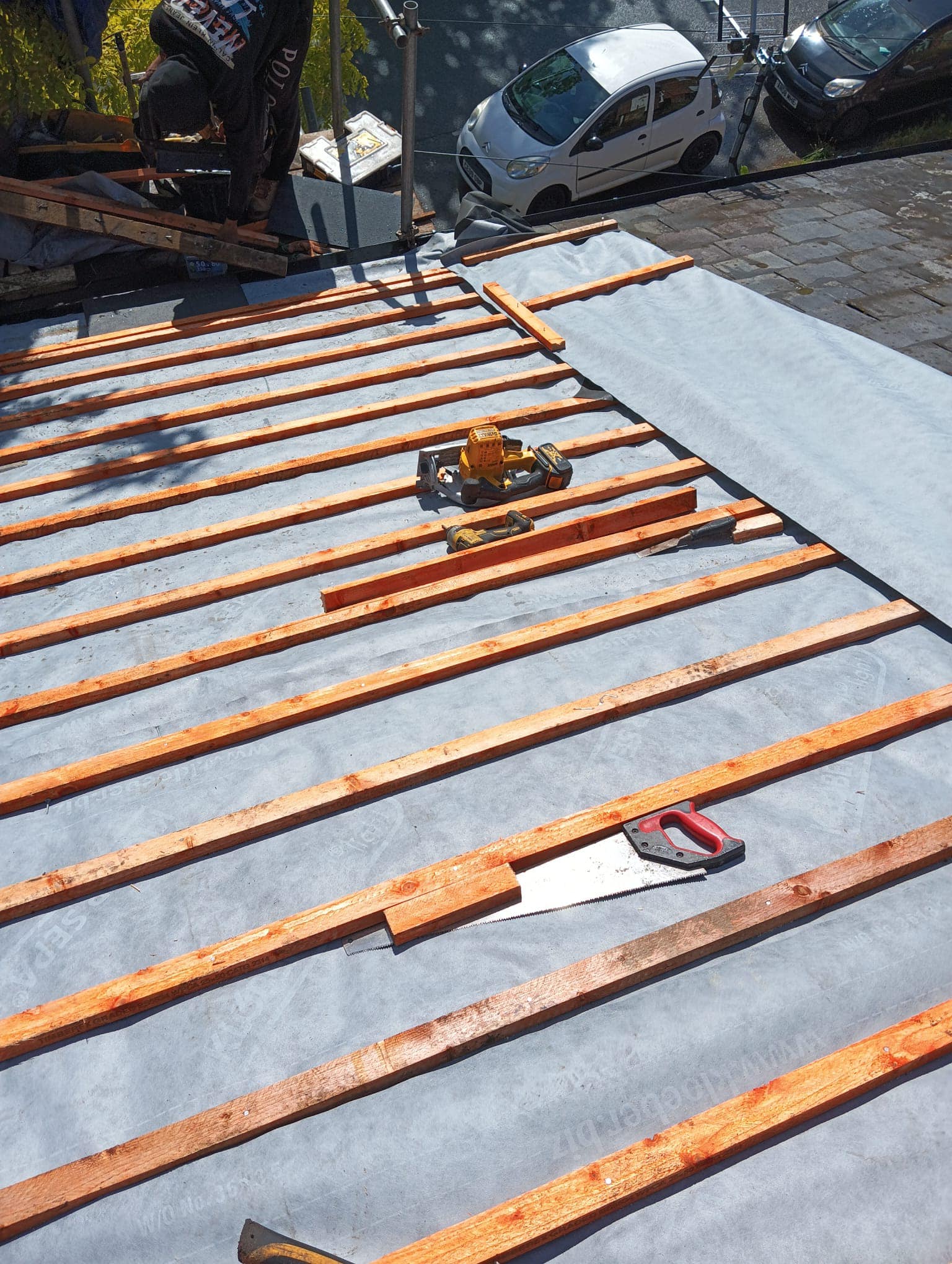Commercial roof restoration in Canary Wharf