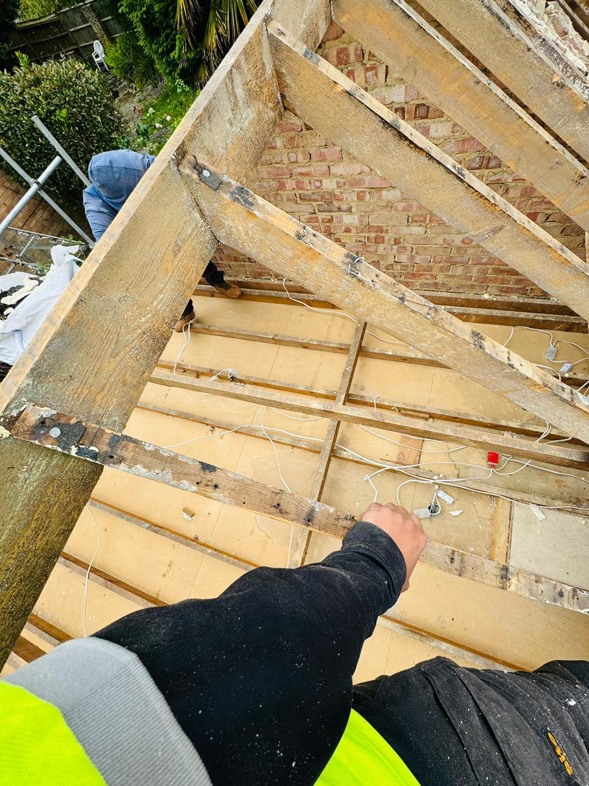 Emergency leak repair in Hackney