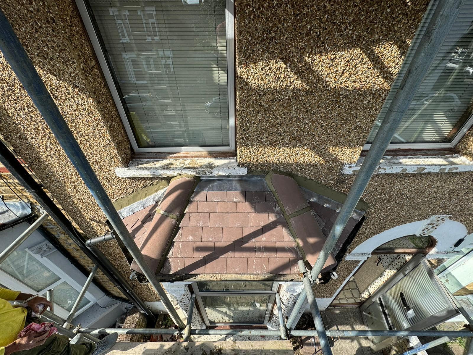 Moss removal in Wimbledon