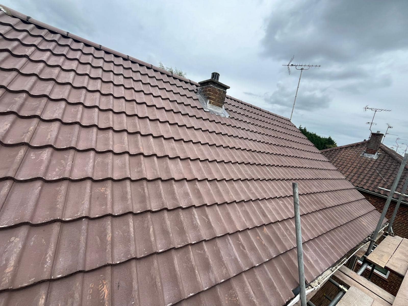 Commercial roof restoration in Canary Wharf