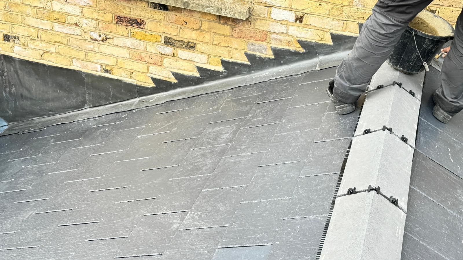 Commercial roof restoration in Canary Wharf