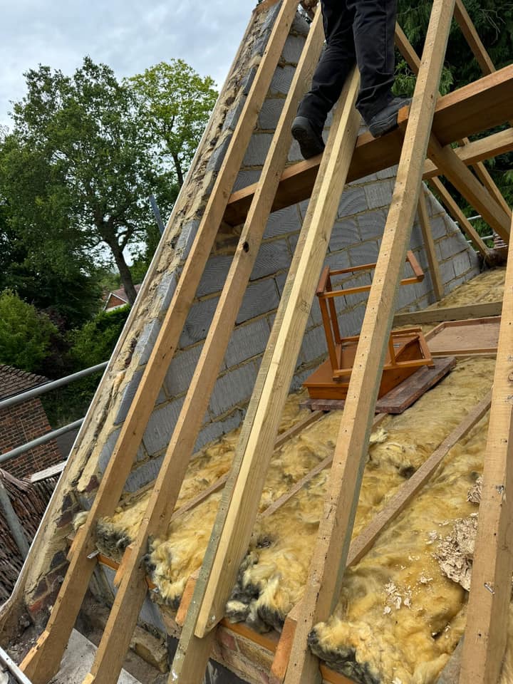 Emergency leak repair in Hackney