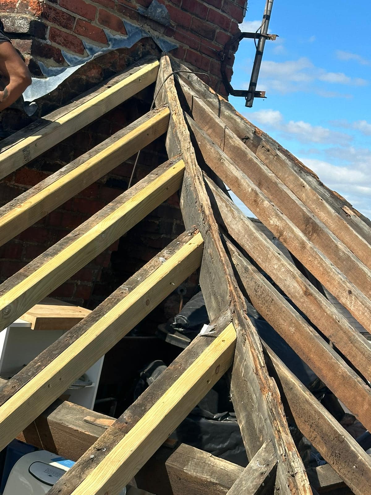 Emergency leak repair in Hackney