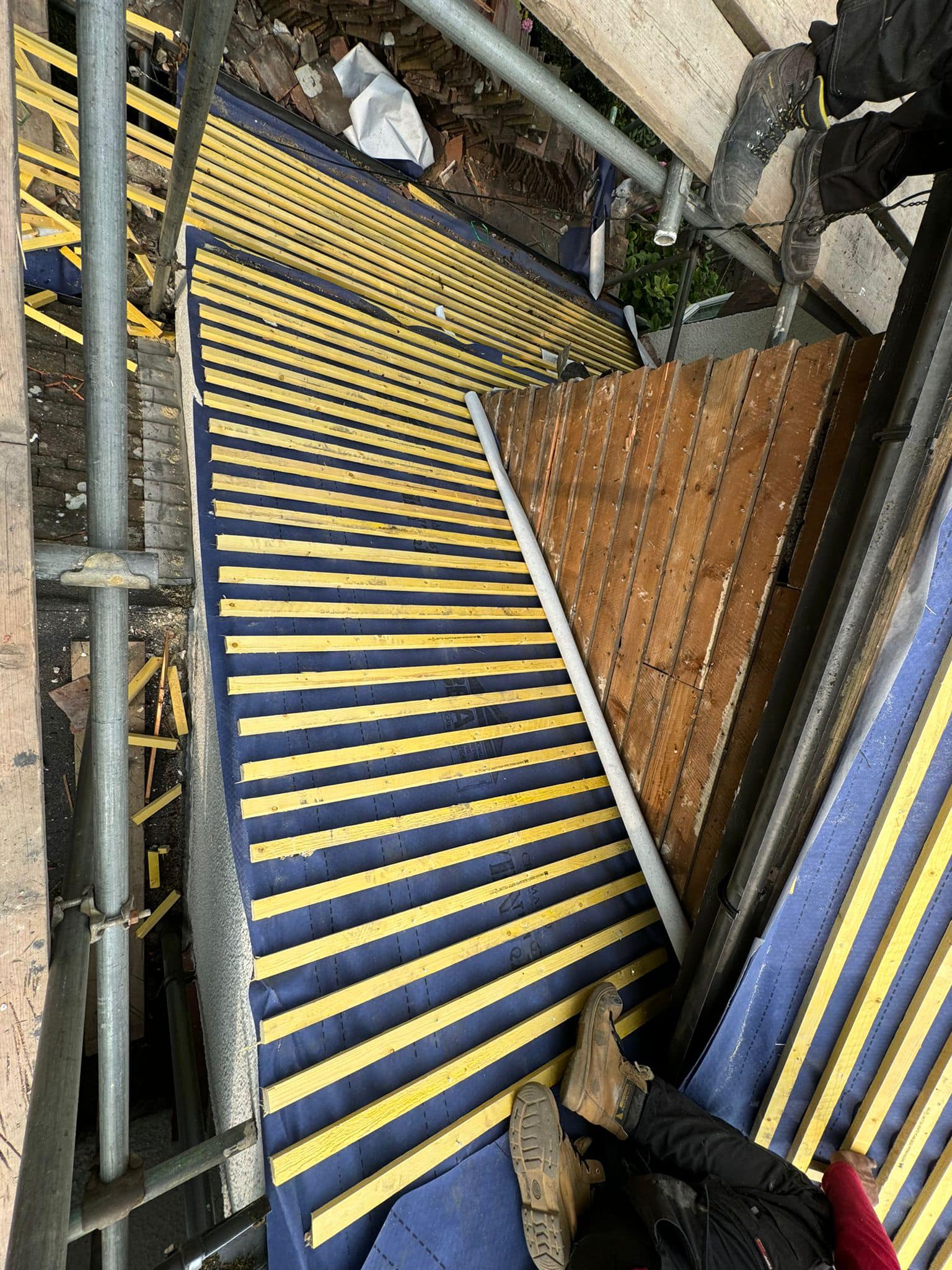 Commercial roof restoration in Canary Wharf