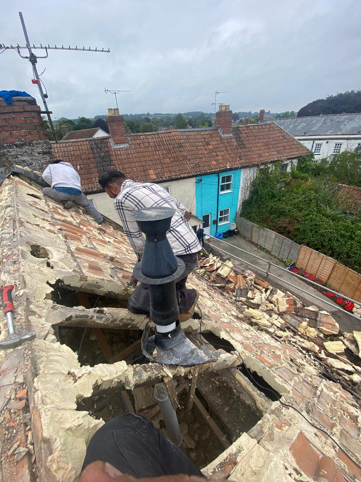 Emergency leak repair in Hackney