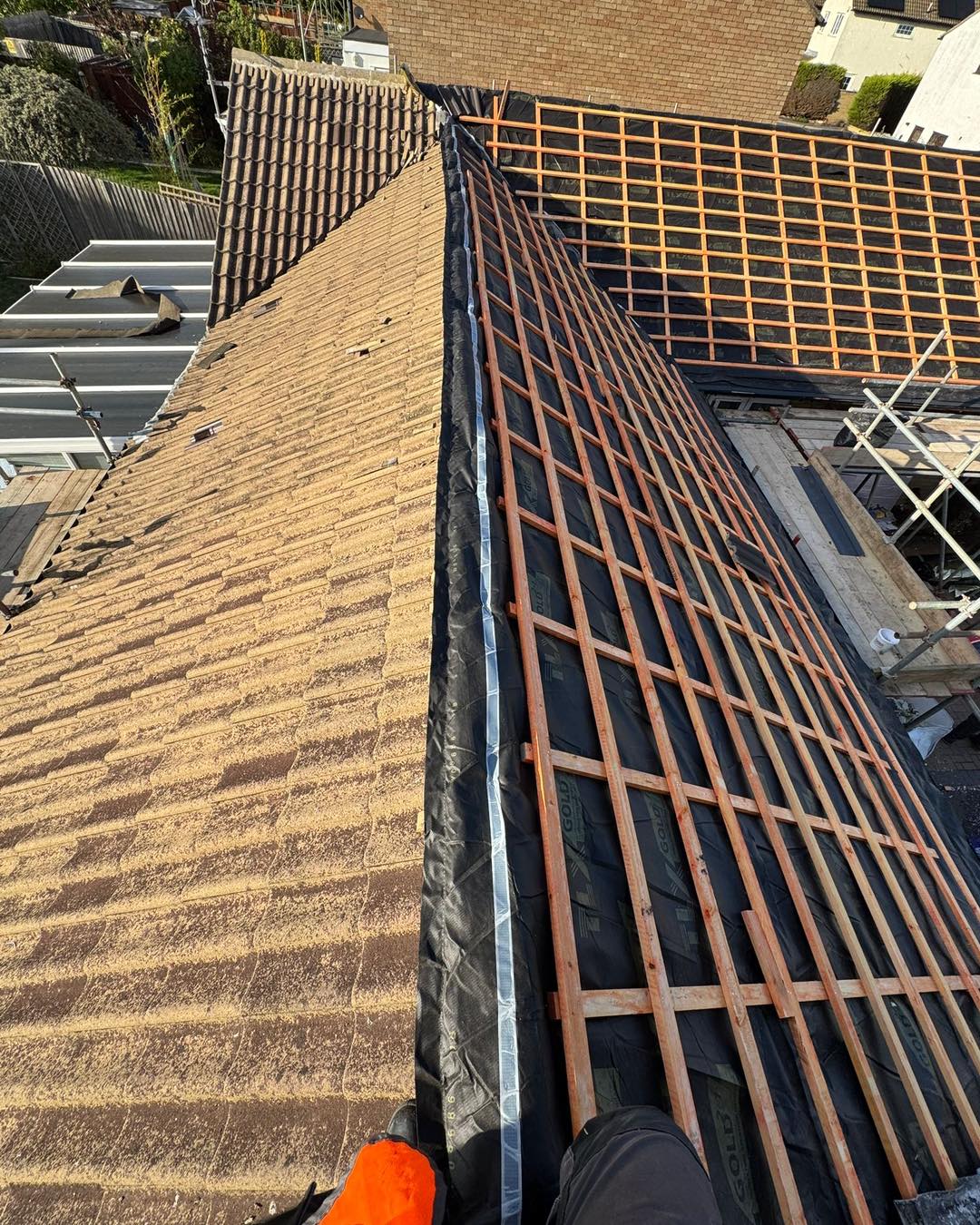 Commercial roof restoration in Canary Wharf