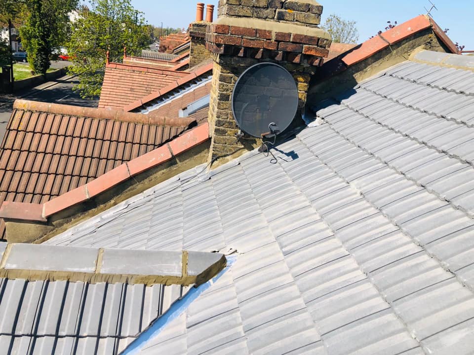 Commercial roof restoration in Canary Wharf