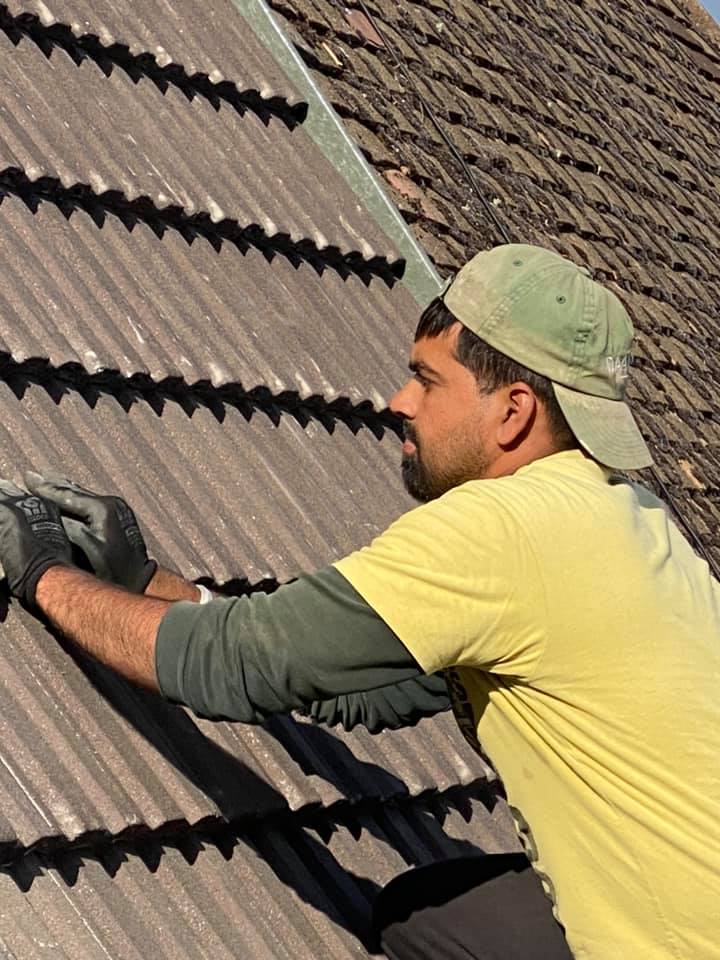 Commercial roof restoration in Canary Wharf