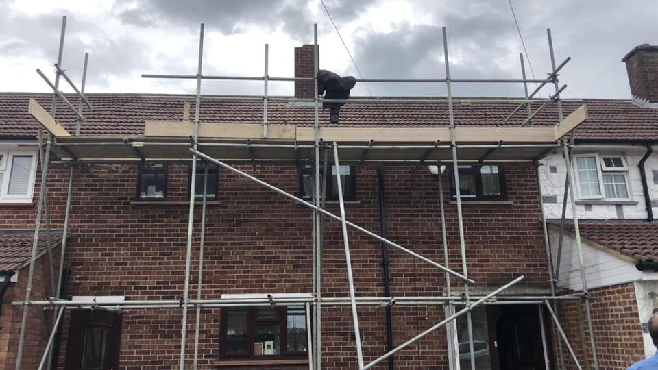 Commercial roof restoration in Canary Wharf