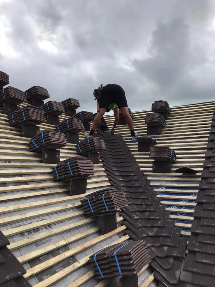 Commercial roof restoration in Canary Wharf