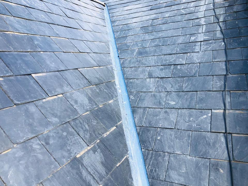 Commercial roof restoration in Canary Wharf