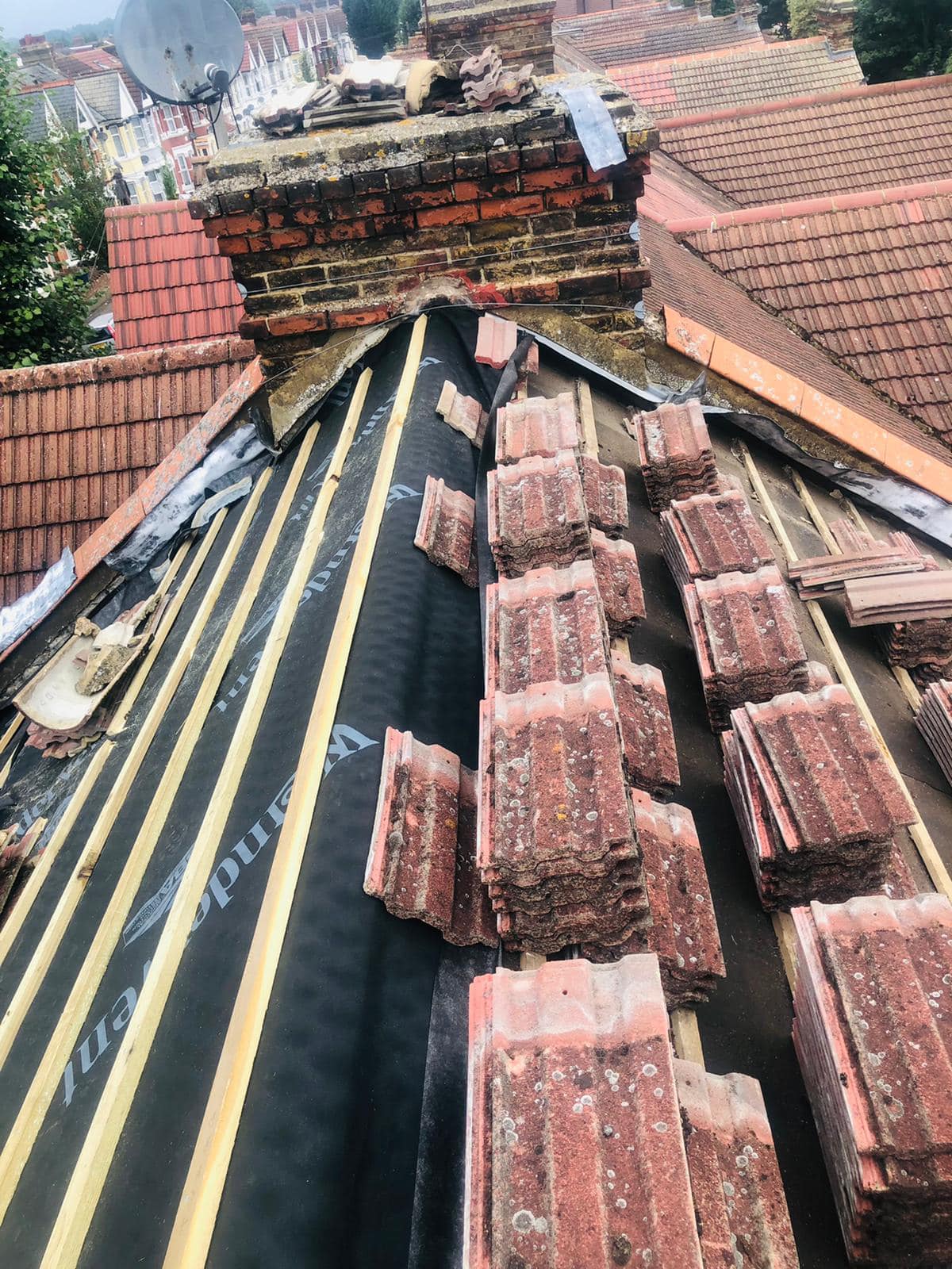 Commercial roof restoration in Canary Wharf
