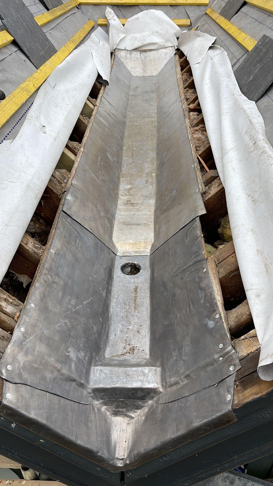 Emergency leak repair in Hackney