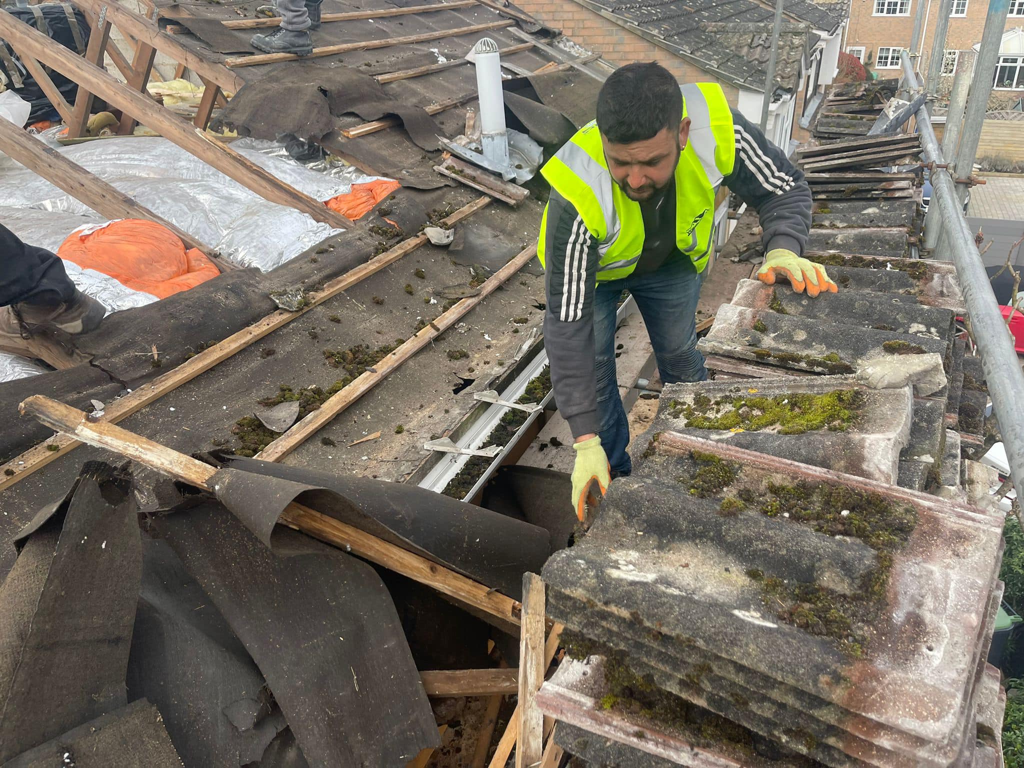 Commercial roof restoration in Canary Wharf