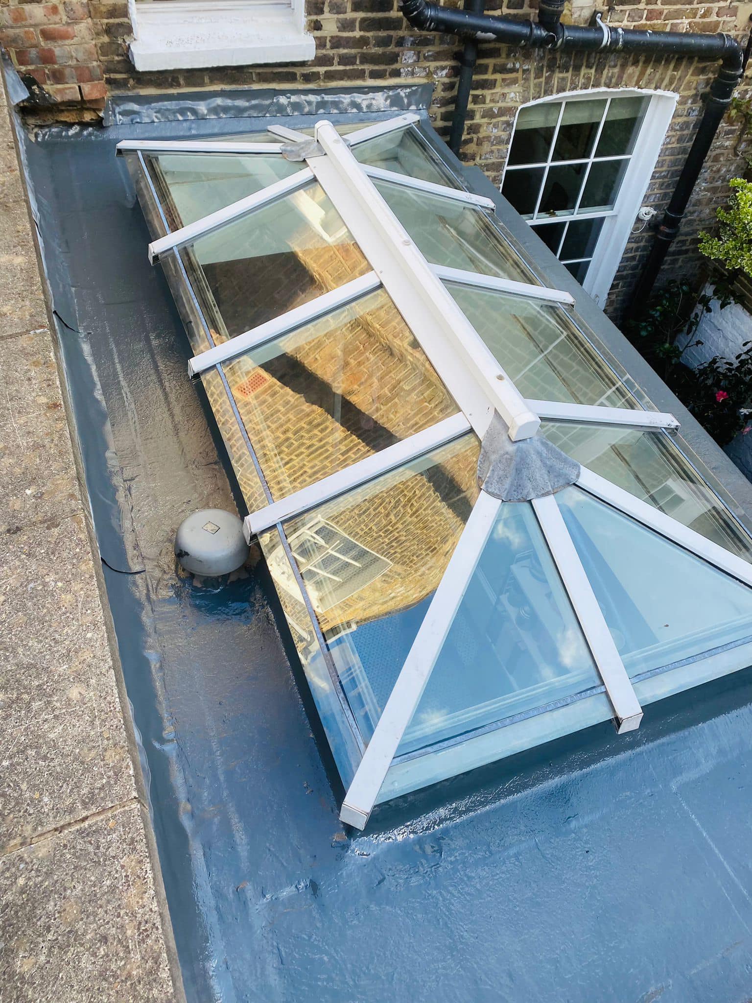 Roof waterproofing in Clapham