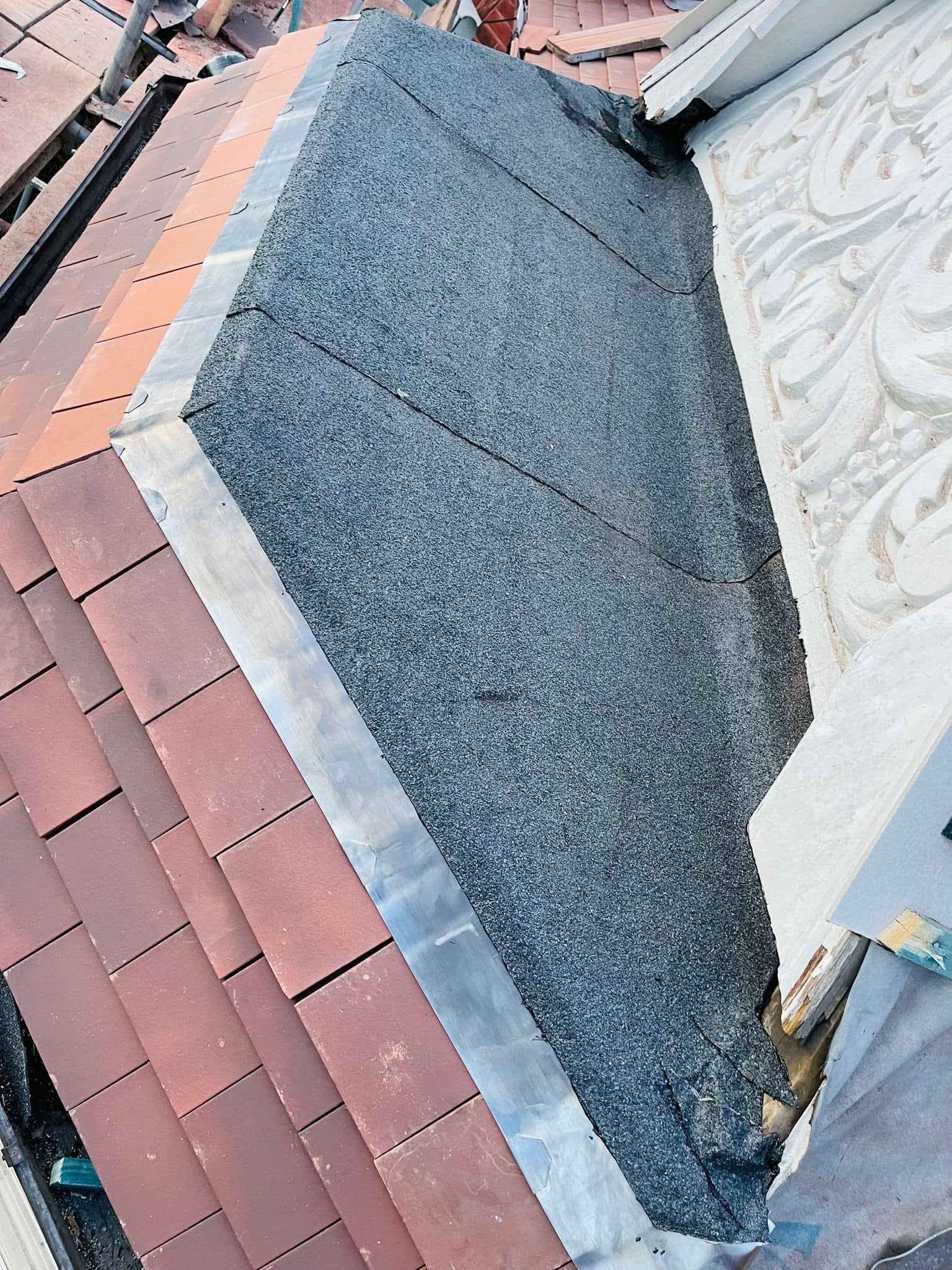 Moss removal in Wimbledon
