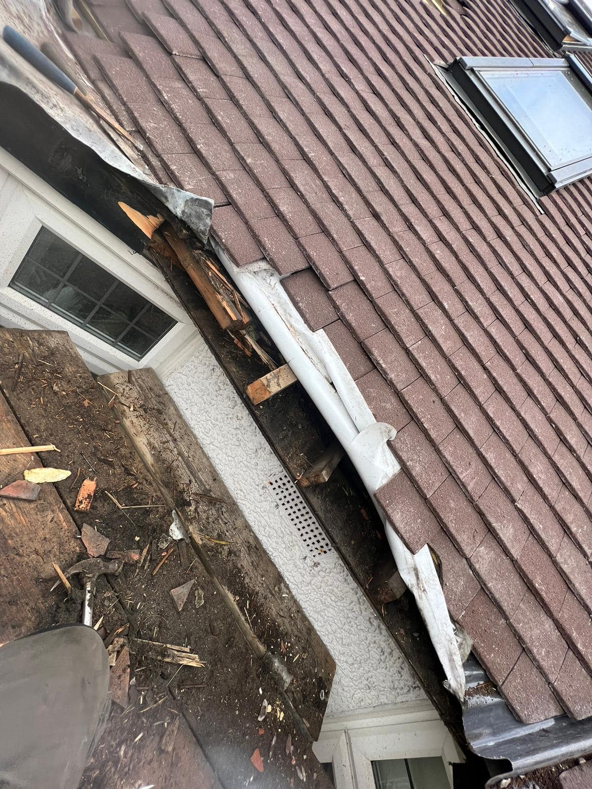 Tile replacement in Wembley