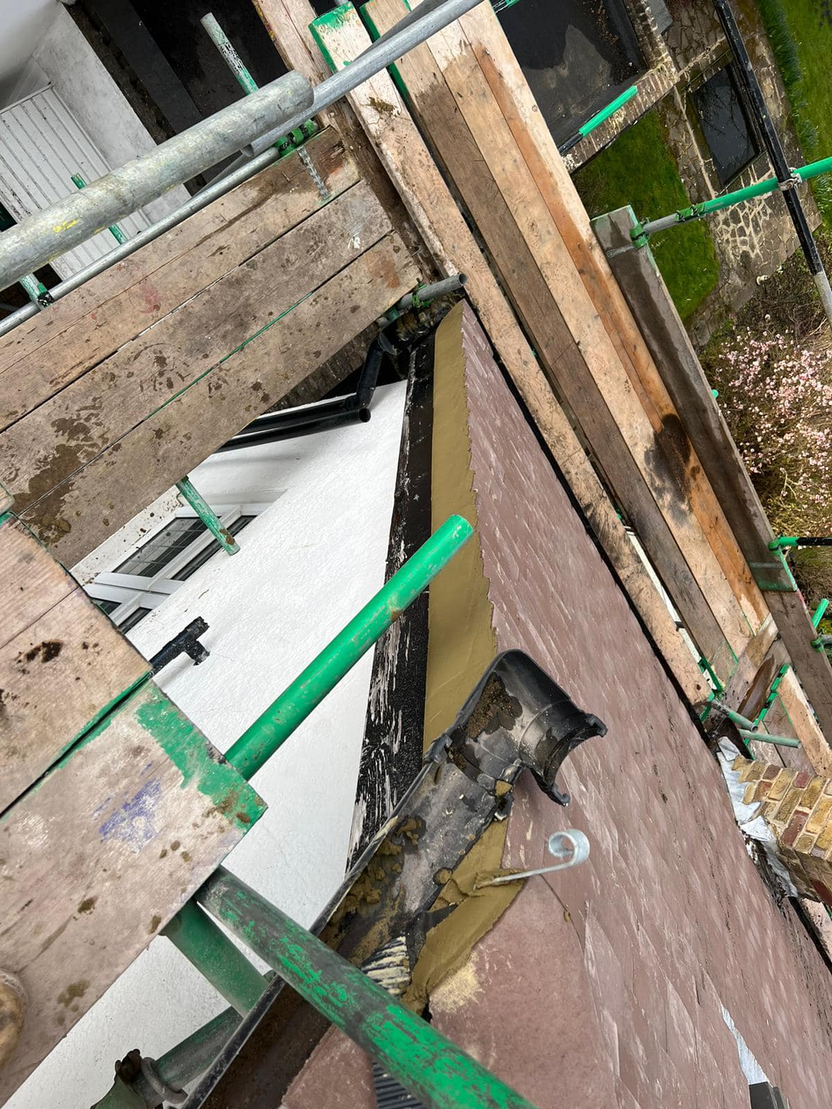 Commercial roof restoration in Canary Wharf