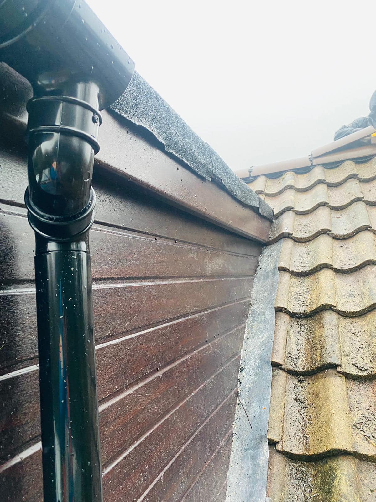 Commercial roof restoration in Canary Wharf