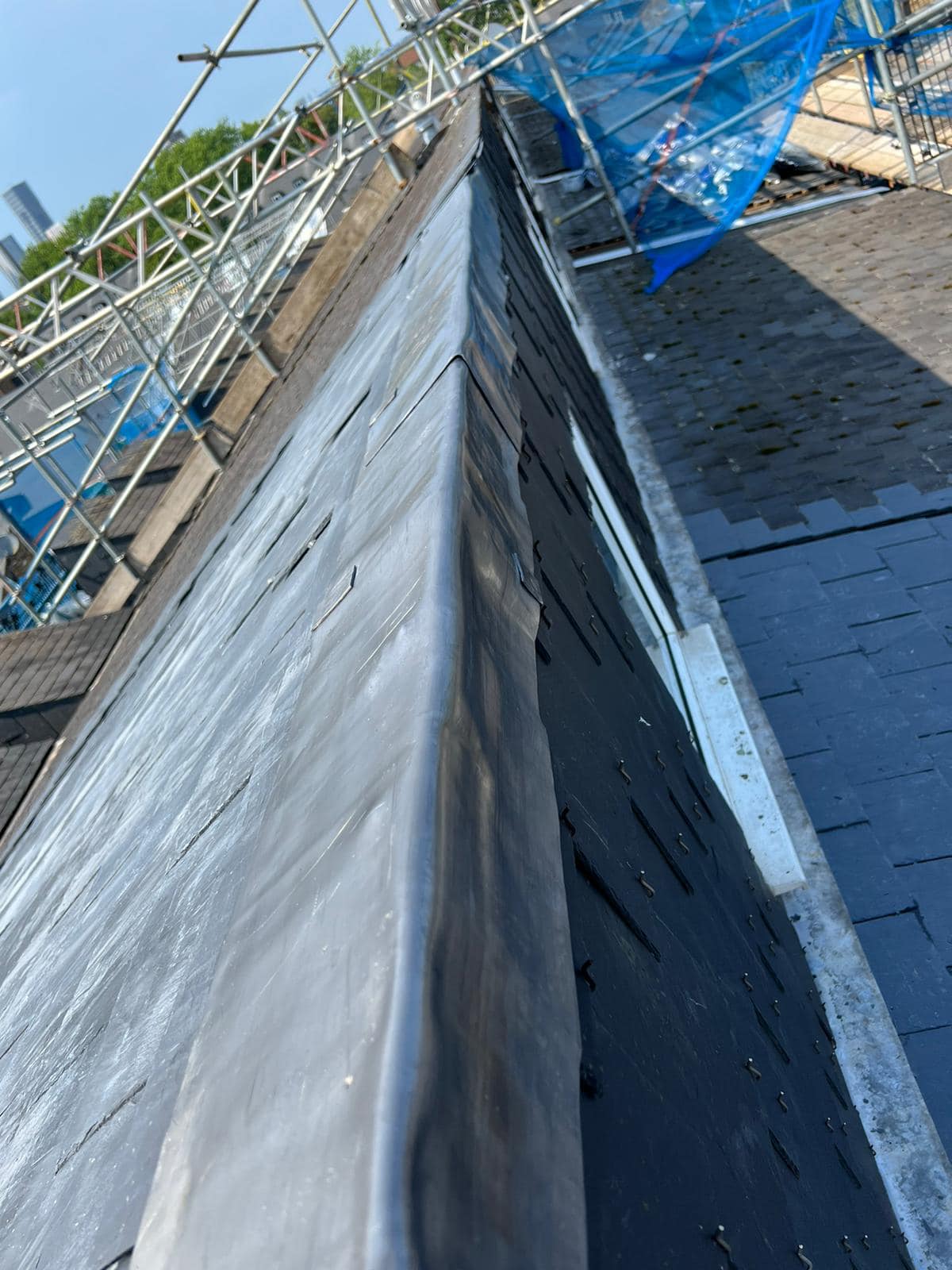 Tile replacement in Wembley