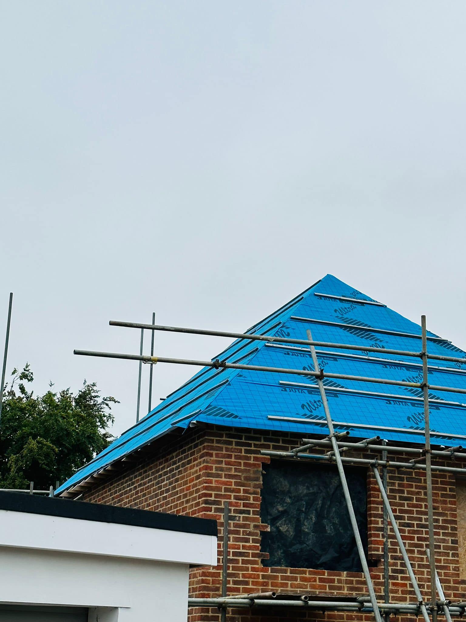 Tile replacement in Wembley