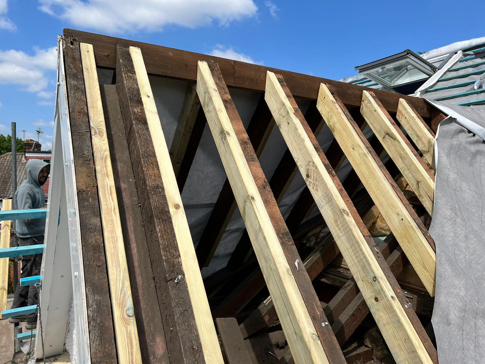 Commercial roof restoration in Canary Wharf