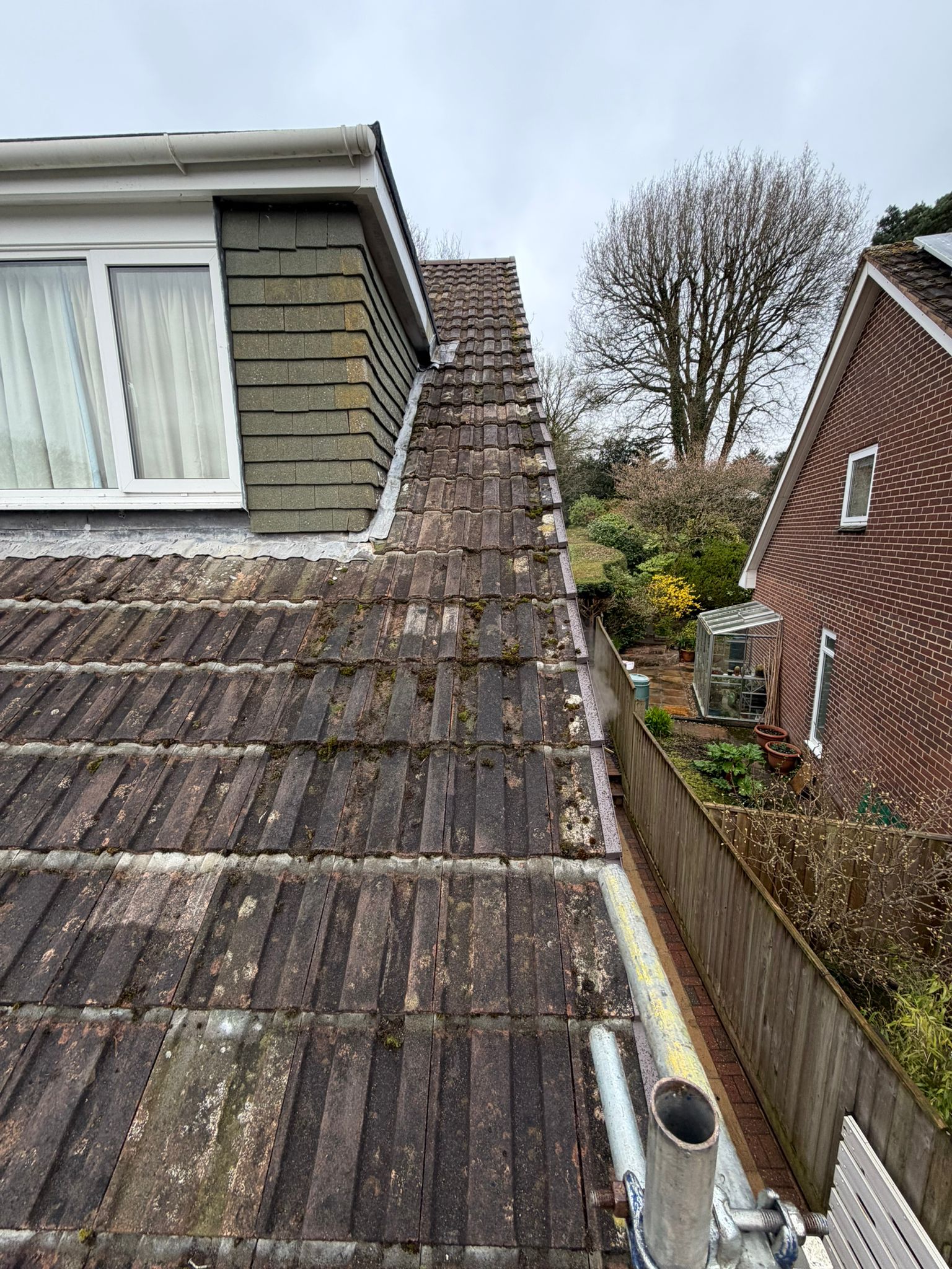 Commercial roof restoration in Canary Wharf